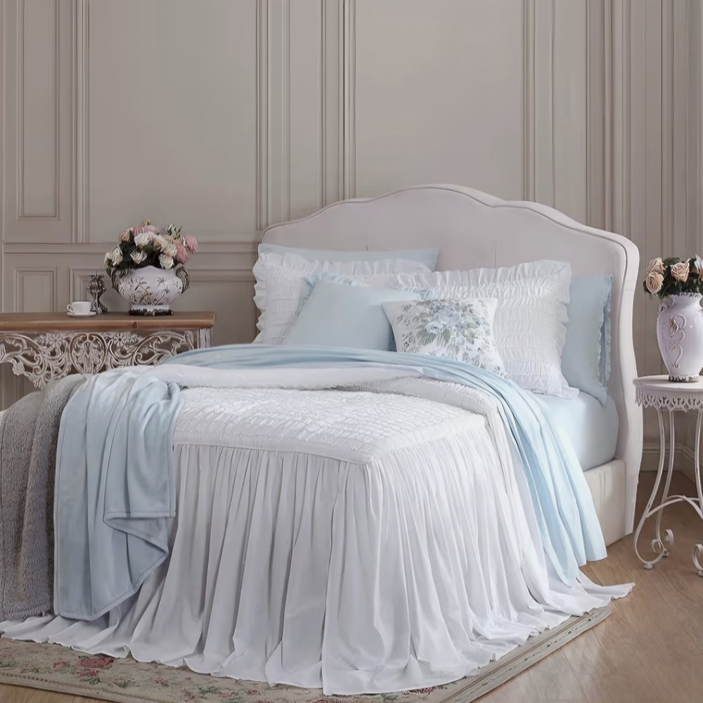 Shabby Chic® White Ruched Bedspread Set Queen + Shams & 20x20 Pillow Cover